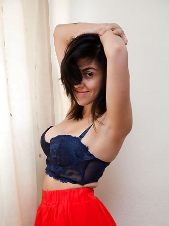 Aysha Thoen from Zishy | Nude Photo