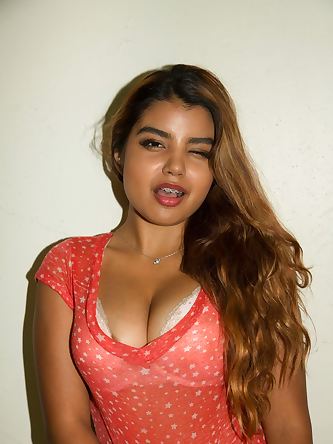 Jasmin Veracruz from Zishy | Sexy